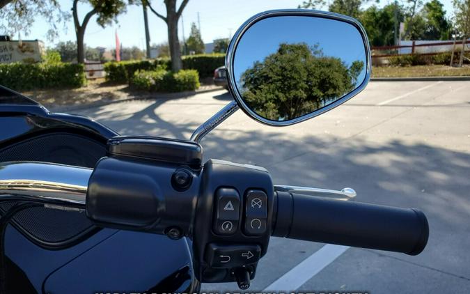 2022 Harley-Davidson® Road Glide® Special