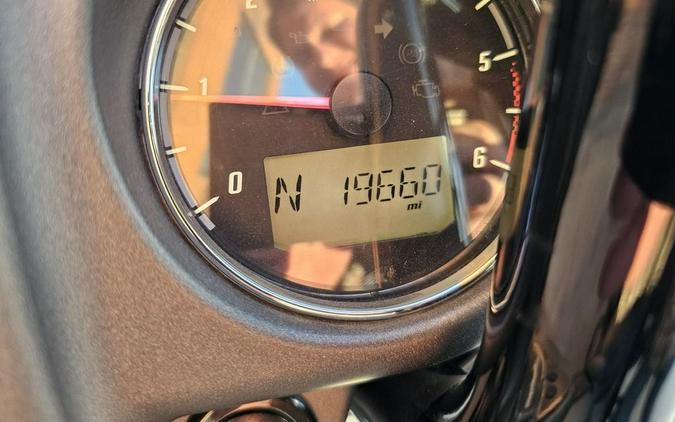 2020 Indian Motorcycle® Chieftain® Dark Horse®