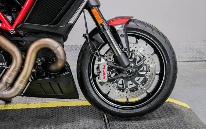 2015 Ducati Diavel Carbon