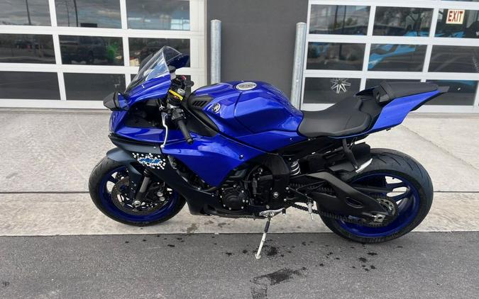 2023 Yamaha YZF-R1