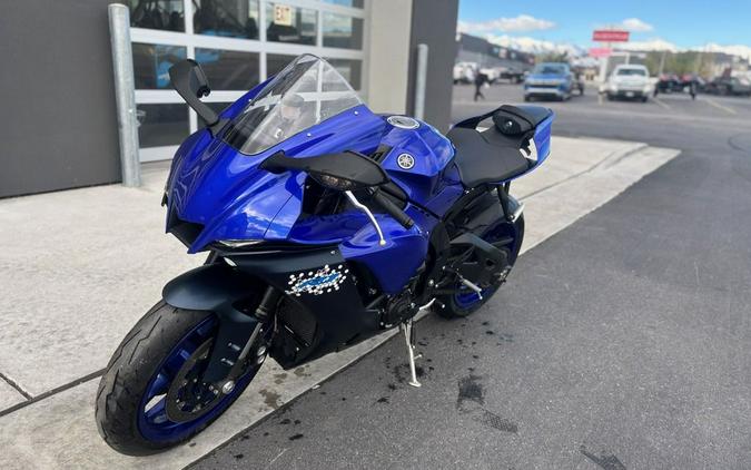 2023 Yamaha YZF-R1