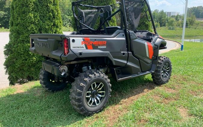 2023 Honda Pioneer 1000 Trail