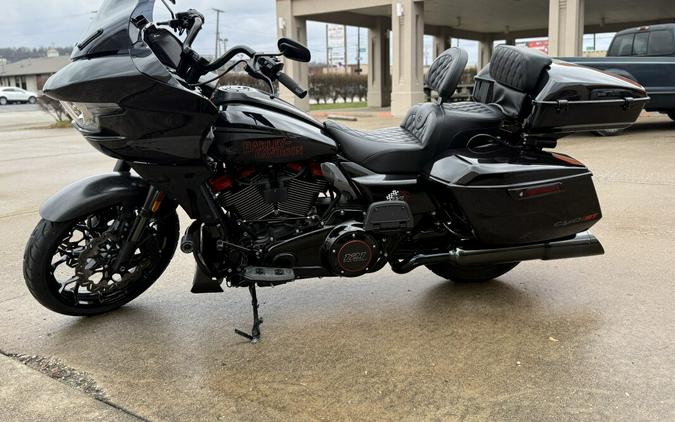 2024 Harley-Davidson® FLTRXSTSE CVO™ Road Glide® ST