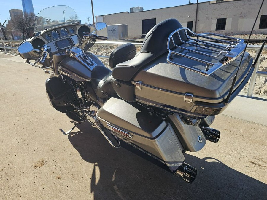 2016 Harley-Davidson Electra Glide® CVO™ Limited