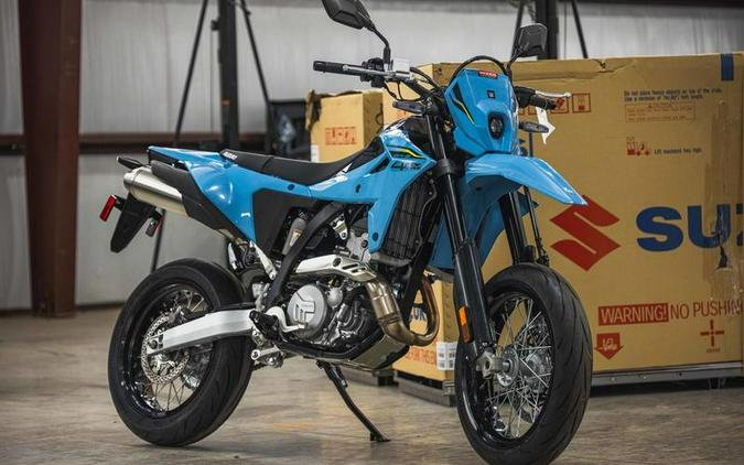 2025 Suzuki DR-Z4SM