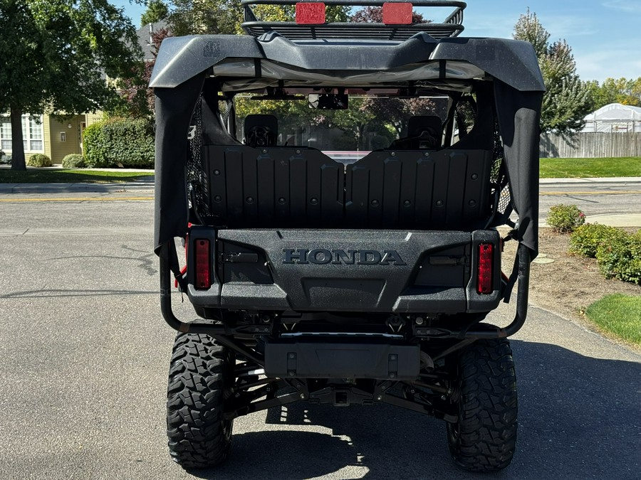 2018 Honda Pioneer 1000-5 Deluxe
