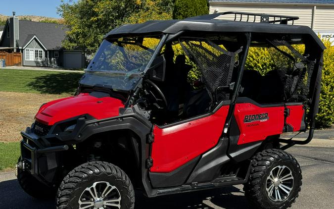 2018 Honda Pioneer 1000-5 Deluxe