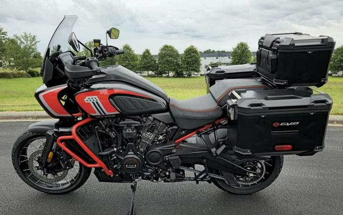 2024 Harley-Davidson® RA1250SE - CVO™ Pan America®