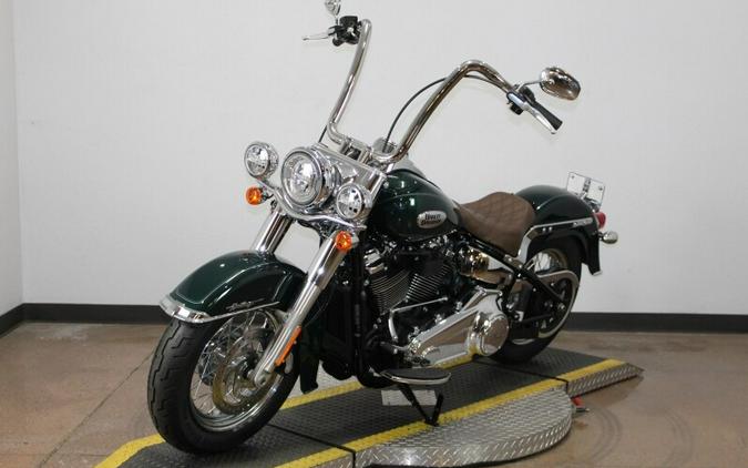 Harley-Davidson Heritage Classic 2024 FLHCS 84392224 ALPINE GREEN W/ PINSTRIPE