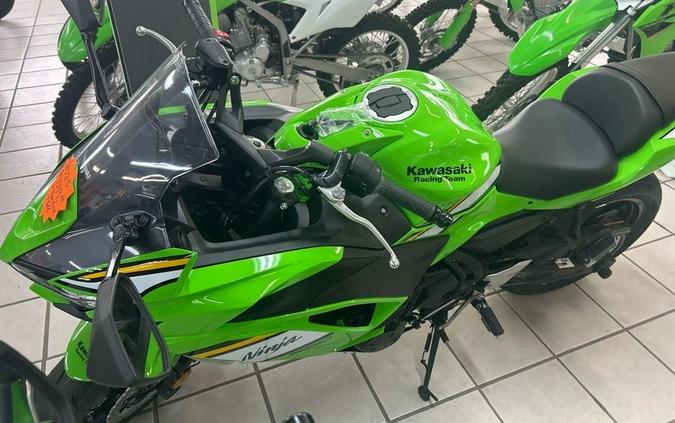 2025 Kawasaki NINJA 650 ABS LIME GREEN/EBONY/PEARL BLIZZARD WHIT
