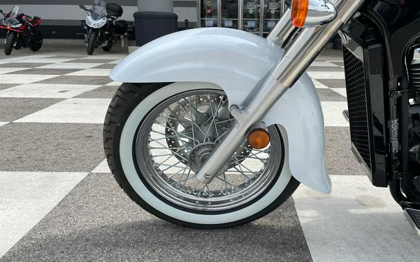 2025 Suzuki Boulevard C50T Special