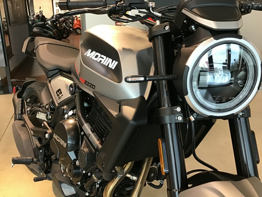 2023 Moto Morini SEIEMMEZZO STR