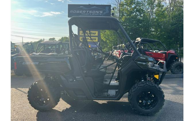 2025 Can-Am Defender XT HD9