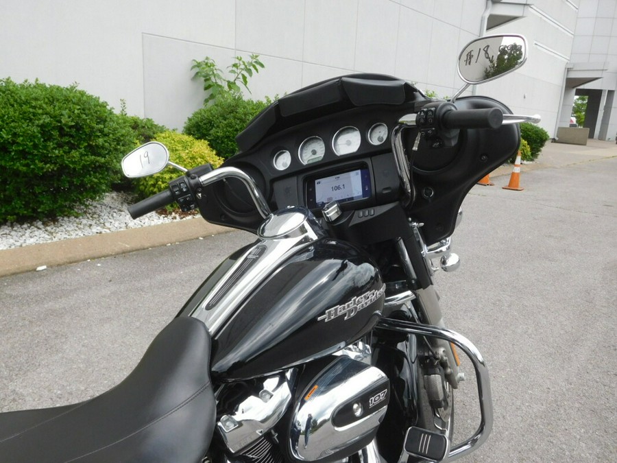 FLHX 2019 Street Glide