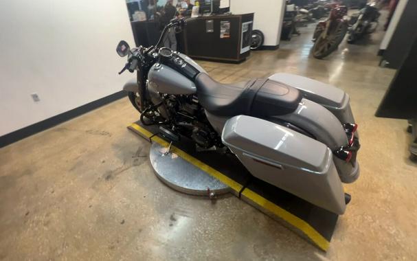 2025 Harley-Davidson Road King Special