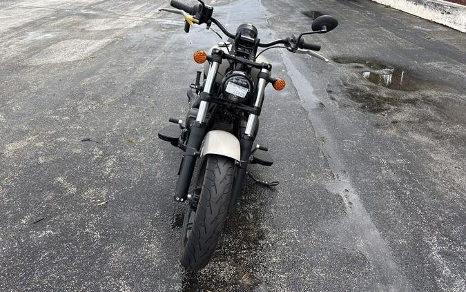 2023 Indian Motorcycle® Chief® ABS Silver Quartz Smoke