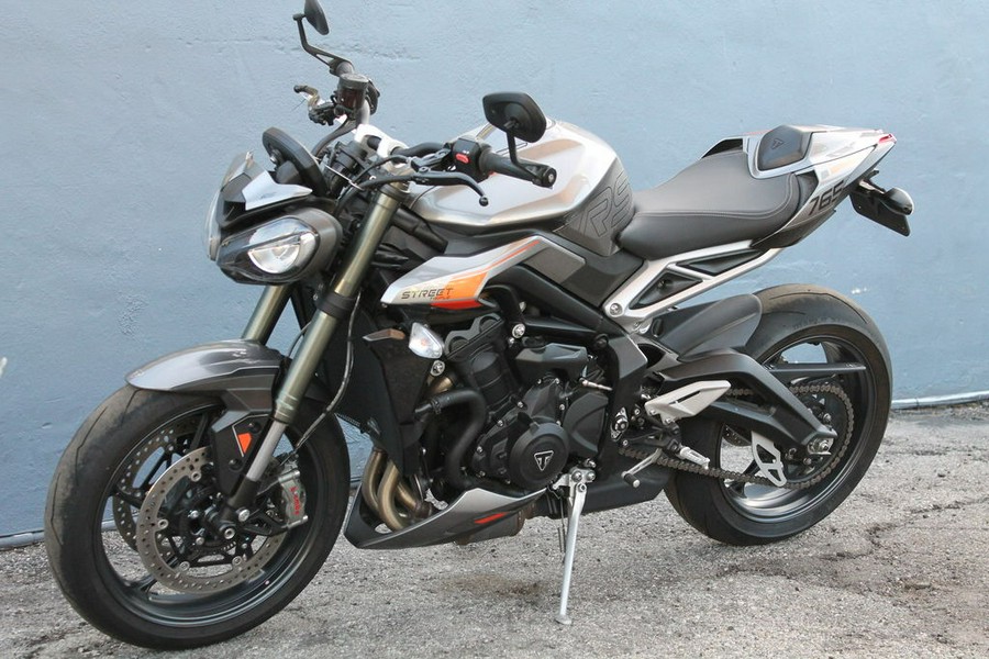 2024 Triumph Street Triple R Matte Silver Ice