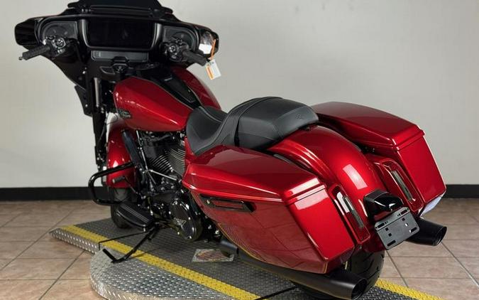 2025 Harley-Davidson® FLHX - Street Glide®