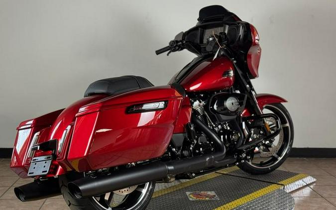 2025 Harley-Davidson® FLHX - Street Glide®