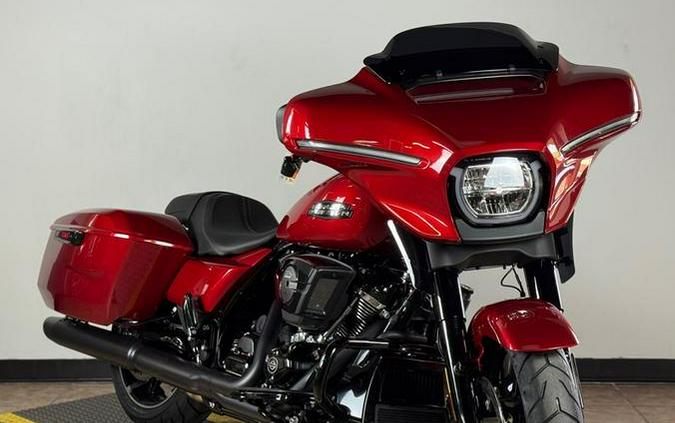 2025 Harley-Davidson® FLHX - Street Glide®