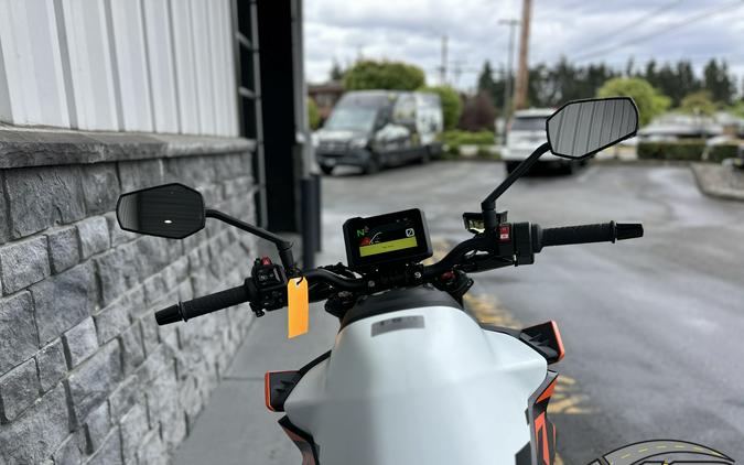2027 KTM 990 Duke
