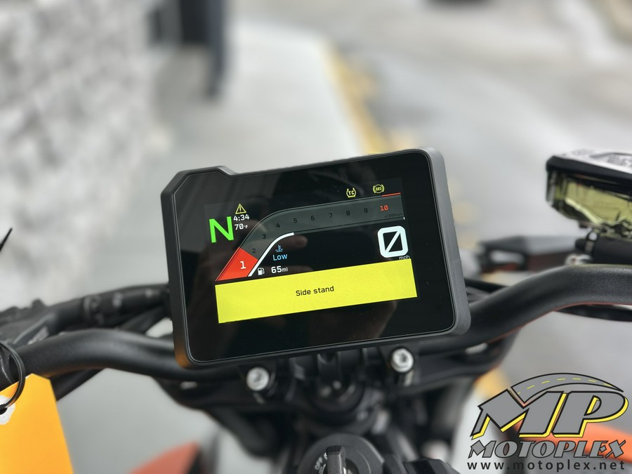 2027 KTM 990 Duke