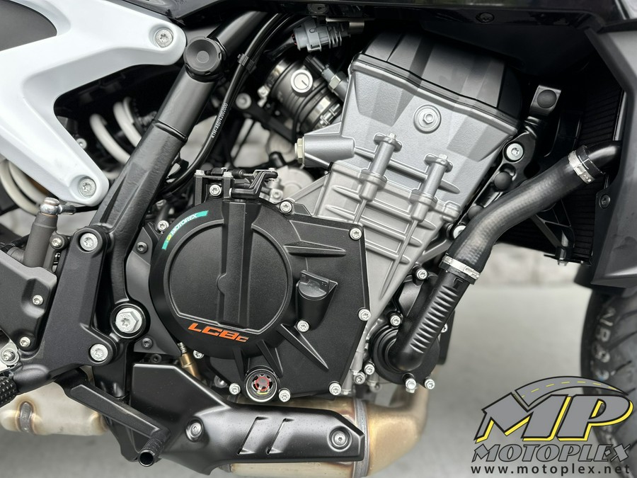2027 KTM 990 Duke
