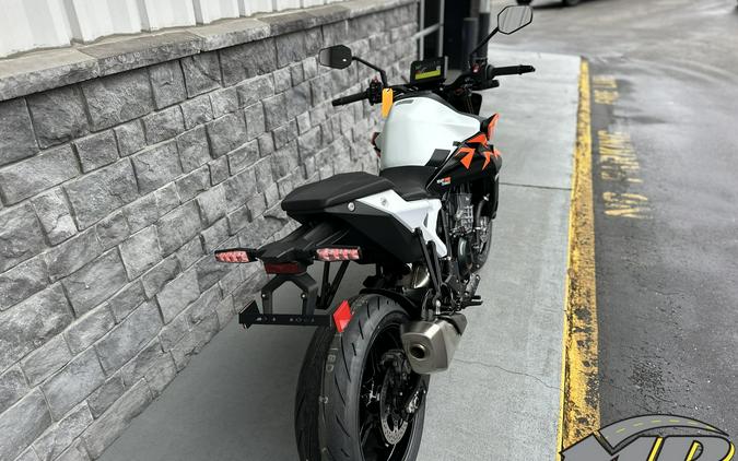 2027 KTM 990 Duke