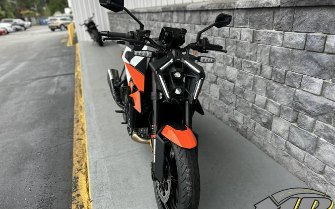 2027 KTM 990 Duke