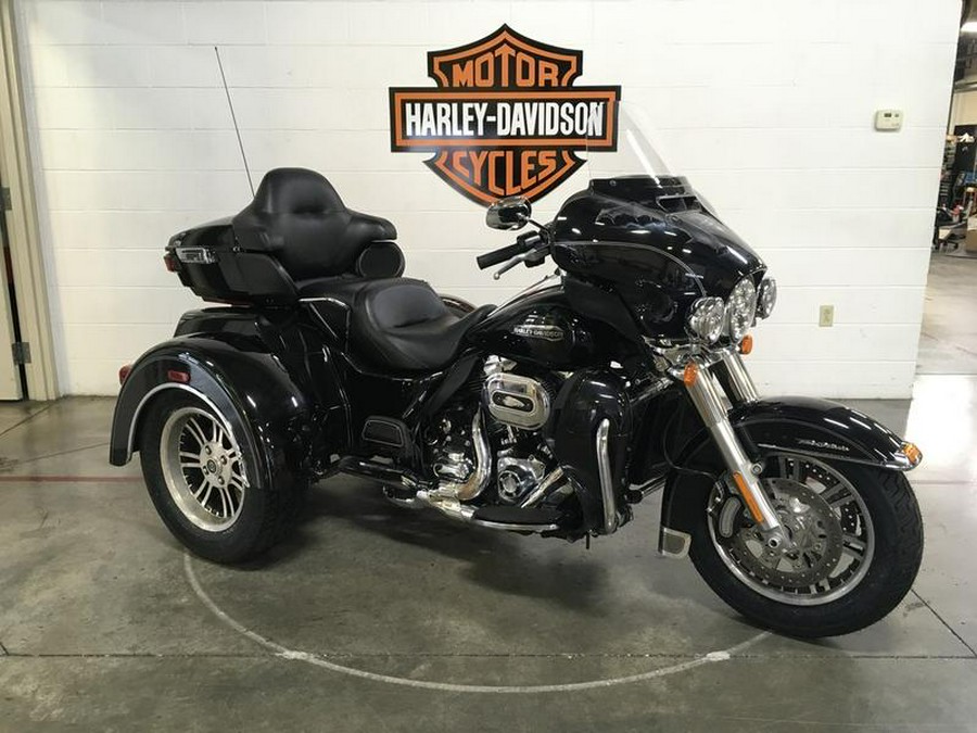 2014 Harley-Davidson® FLHTCUTG - Tri Glide® Ultra