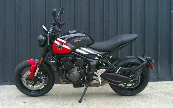 2025 Triumph Trident 660 Diablo RedSapphire Black