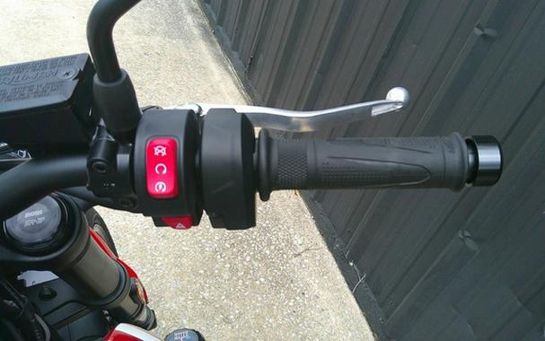 2025 Triumph Trident 660 Diablo RedSapphire Black