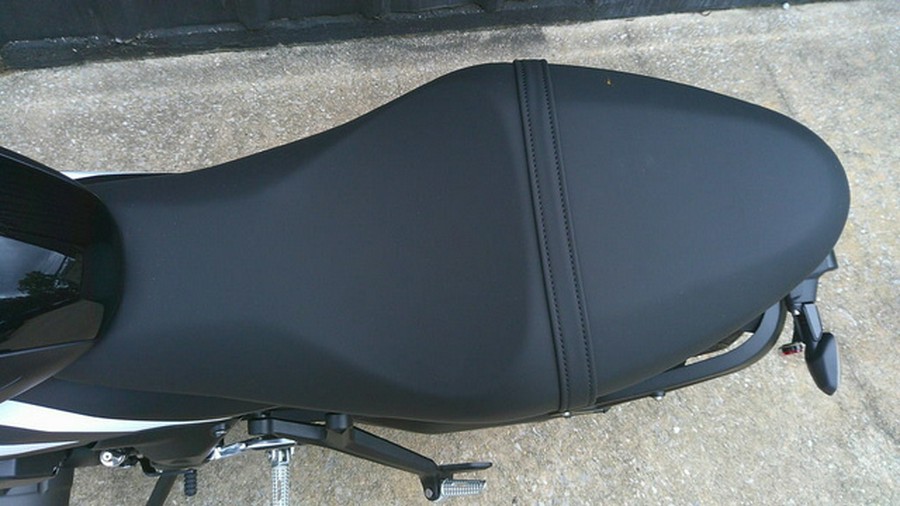 2025 Triumph Trident 660 Diablo RedSapphire Black