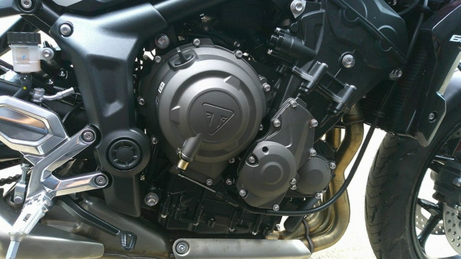 2025 Triumph Trident 660 Diablo RedSapphire Black