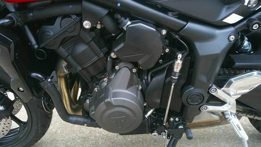 2025 Triumph Trident 660 Diablo RedSapphire Black