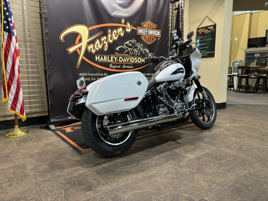 2026 Harley-Davidson® Low Rider® ST White Onyx Pearl Chrome Trim