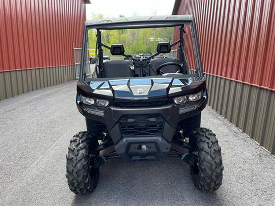 2023 Can-Am Defender DPS HD10