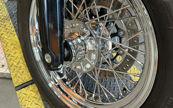 2025 Indian Scout Classic Limited +Tech Silver Quartz Smoke
