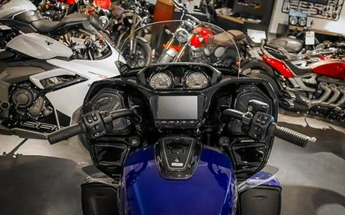 2024 Indian Motorcycle Pursuit® Dark Horse® with PowerBand Audio Package