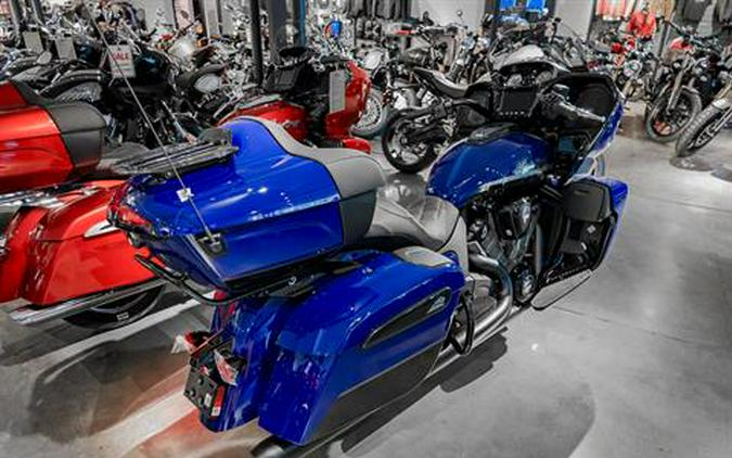 2024 Indian Motorcycle Pursuit® Dark Horse® with PowerBand Audio Package