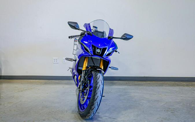 2025 YAMAHA YZFR7