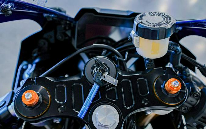 New 2025 YAMAHA YZFR7