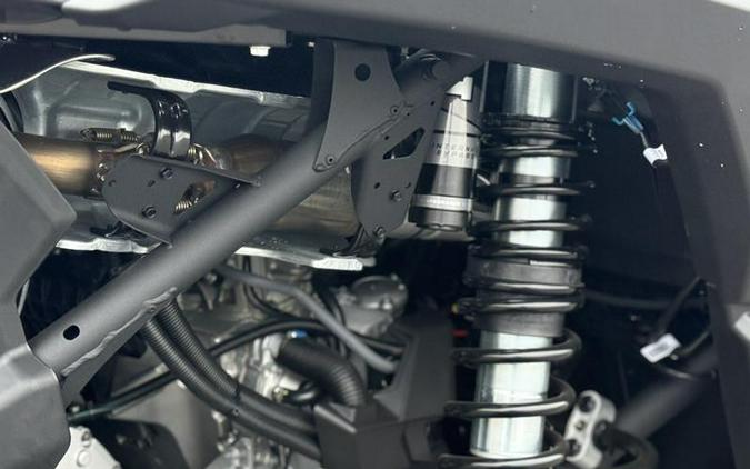 2026 Can-Am® Maverick X3 Max X RS Turbo RR Triple Black_4.5 in