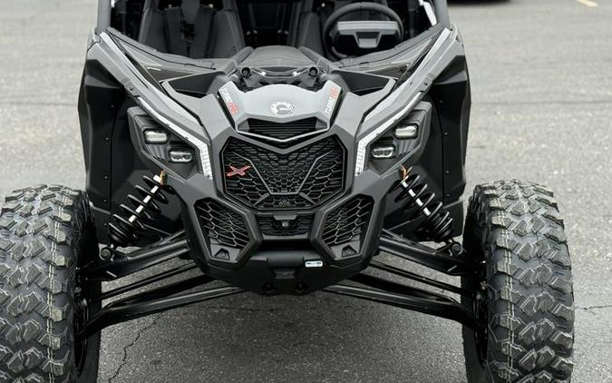 2026 Can-Am® Maverick X3 Max X RS Turbo RR Triple Black_4.5 in
