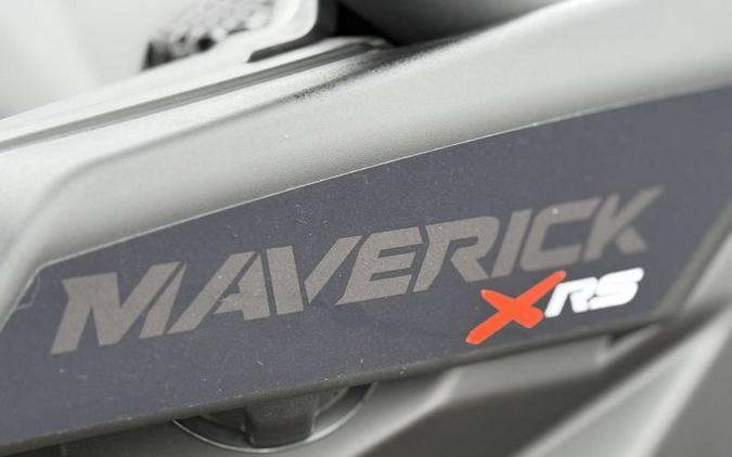 2026 Can-Am® Maverick X3 Max X RS Turbo RR Triple Black_4.5 in