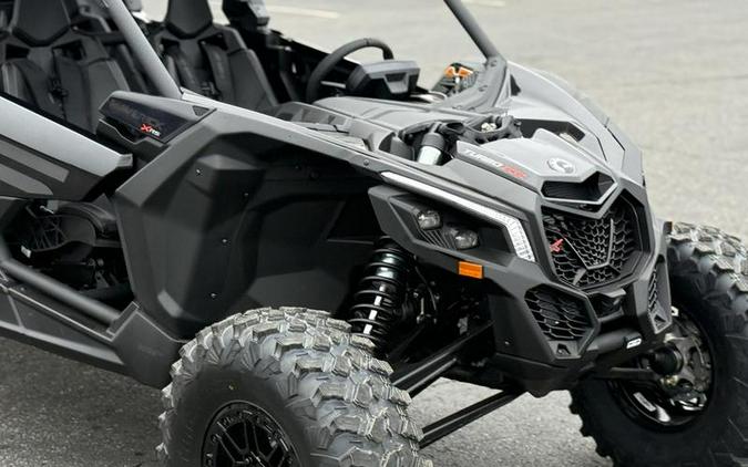 2026 Can-Am® Maverick X3 Max X RS Turbo RR Triple Black_4.5 in