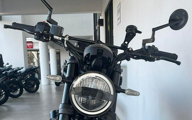 2023 HUSQVARNA Svartpilen