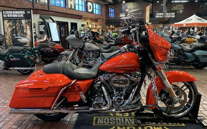 2017 Harley-Davidson FLHXS - Street Glide Special