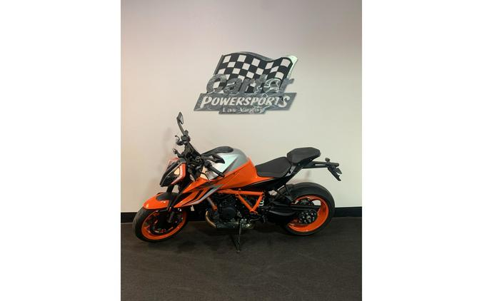 2023 KTM 1290 SUPER DUKE