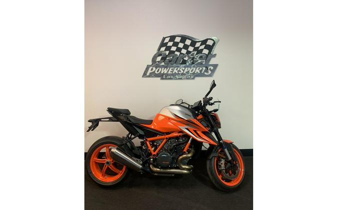 2023 KTM 1290 SUPER DUKE